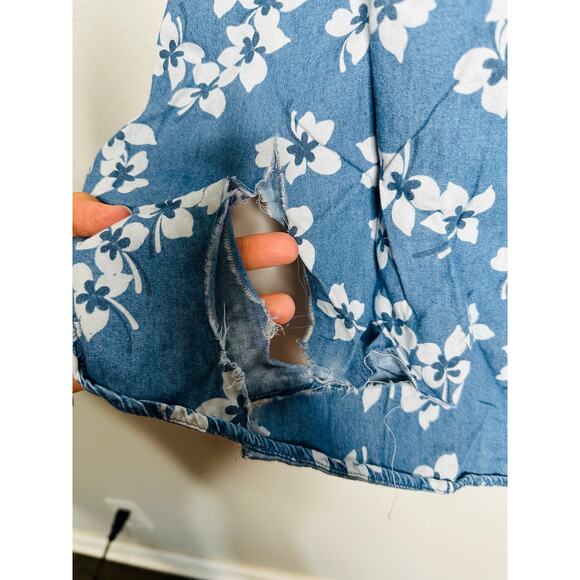 DRAPER JAMES Blue White Floral Sleeveless V-Neckline Love Circle Dress Size 2 - Picture 9 of 10